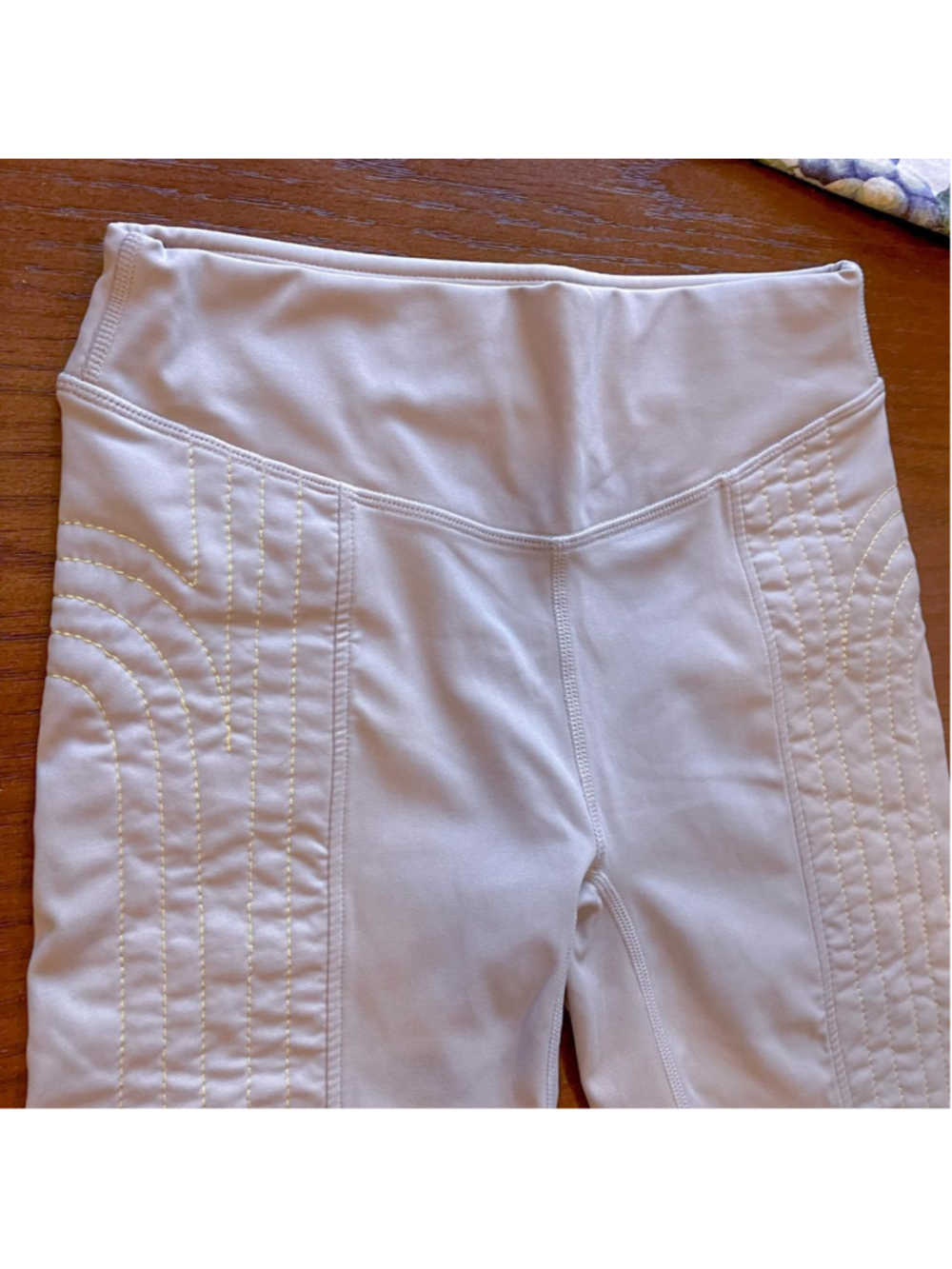 Fabletics Tan Ruched Panel Biker Shorts (Small) - Picture 2 of 3
